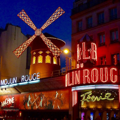 Paris by night illuminations, tour de ville la nuit avec guide conférencier russe